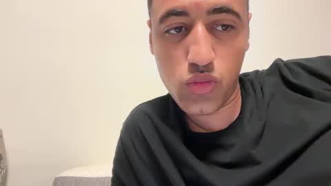 jay699510854 online show from 02-08-25, 12:50