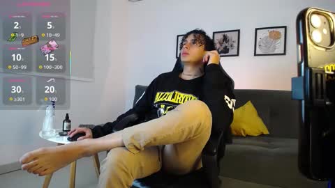 Snapshot of jay_taylors chatting on 01-11-26, 10:37 Jay Taylors online show from 01-11-26, 10:37