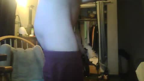 Snapshot of jaybrik92 chatting on 10-18-25, 12:28 Jlio Delgauto online show from 10-18-25, 12:28