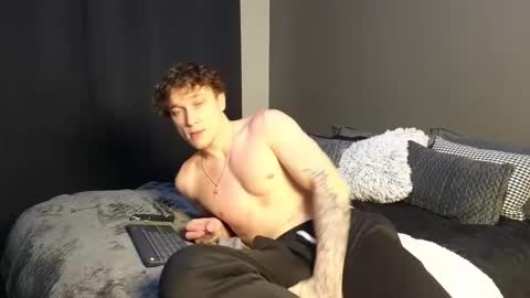 Snapshot of jaycex_69 chatting on 12-10-24, 06:06 THE HOUSE online show from 12-10-24, 06:06