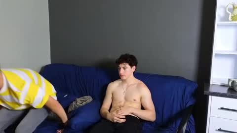 Snapshot of jaycex_69 chatting on 12-31-24, 07:42 THE HOUSE online show from 12-31-24, 07:42