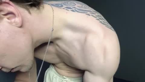 Snapshot of jaycex_69 chatting on 01-01-25, 05:00 THE HOUSE online show from 01-01-25, 05:00