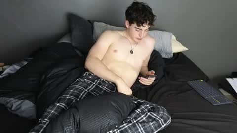 Snapshot of jaycex_69 chatting on 01-03-25, 07:27 THE HOUSE online show from 01-03-25, 07:27