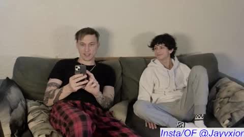 Snapshot of jaycex_69 chatting on 10-09-25, 11:41 THE HOUSE online show from 10-09-25, 11:41