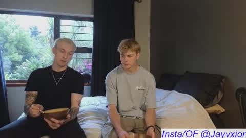 Snapshot of jaycex_69 chatting on 11-07-25, 01:55 THE HOUSE online show from 11-07-25, 01:55