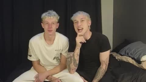 Snapshot of jaycex_69 chatting on 11-08-25, 07:23 THE HOUSE online show from 11-08-25, 07:23