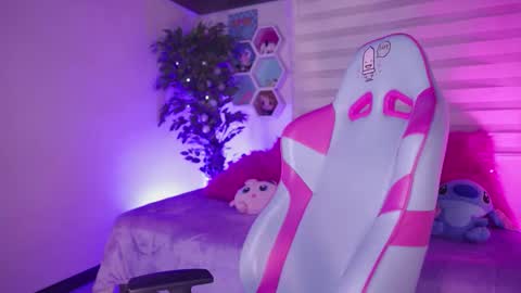 Jayen online show from 11-18-25, 08:57