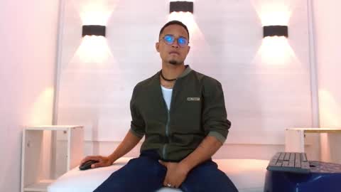 Jayden Morris online show from 10-13-25, 07:03