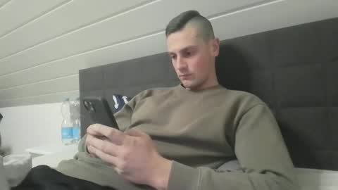 Snapshot of jayfex97 chatting on 10-27-25, 05:06 jayfex97 online show from 10-27-25, 05:06