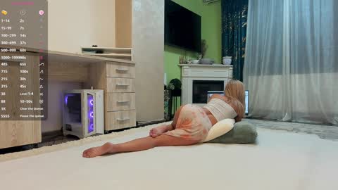 Snapshot of jaylynxxxx74 chatting on 09-26-25, 03:32 Jay online show from 09-26-25, 03:32