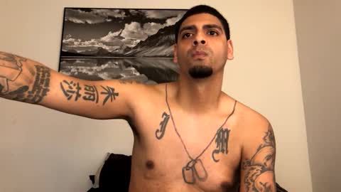 Snapshot of jaysofly89 chatting on 02-04-25, 02:21 Jayfly online show from 02-04-25, 02:21