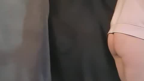 Snapshot of jaysub77 chatting on 10-28-25, 02:37 J online show from 10-28-25, 02:37