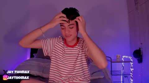 jaythomax online show from 12-19-24, 04:34