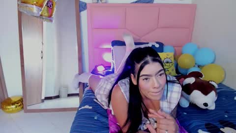 jazmin  online show from 09-29-25, 06:35