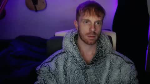 Snapshot of jb_cams chatting on 11-19-25, 08:42 jb_cams online show from 11-19-25, 08:42