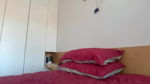 Snapshot of jbearbearbear chatting on 10-01-25, 09:15 jbearbearbear online show from 10-01-25, 09:15