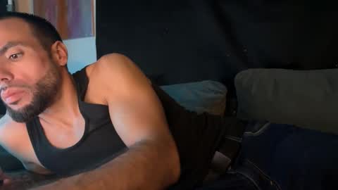 Snapshot of jcmax305 chatting on 02-10-26, 05:00 JcMax305 online show from 02-10-26, 05:00