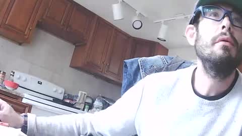 Snapshot of jd19852 chatting on 10-09-25, 04:49 jd19852 online show from 10-09-25, 04:49