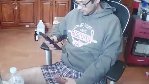 Snapshot of jd19852 chatting on 12-15-25, 07:40 jd19852 online show from 12-15-25, 07:40