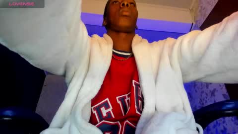 Snapshot of jd_thebaby chatting on 02-27-25, 12:45 jd thebaby online show from 02-27-25, 12:45