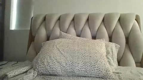 jdlh05 online show from 10-07-25, 04:59