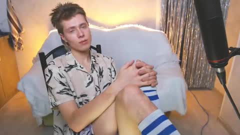 Snapshot of jealousangel chatting on 03-07-25, 06:11 Angel online show from 03-07-25, 06:11