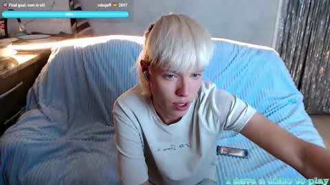 Snapshot of jealousangel chatting on 10-04-25, 01:58 Angel online show from 10-04-25, 01:58