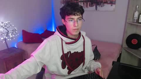 Snapshot of jeam_hot chatting on 12-14-24, 07:57 jeam_hot online show from 12-14-24, 07:57