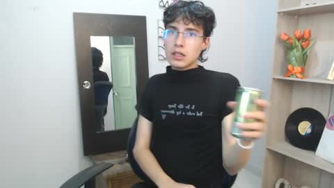 Snapshot of jeam_hot chatting on 12-22-24, 09:09 jeam_hot online show from 12-22-24, 09:09