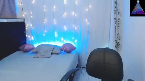 Snapshot of jeam_hot chatting on 12-24-24, 10:17 jeam_hot online show from 12-24-24, 10:17