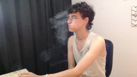 Snapshot of jeam_hot chatting on 12-27-24, 02:36 jeam_hot online show from 12-27-24, 02:36