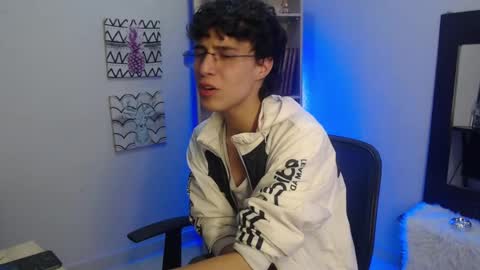 Snapshot of jeam_hot chatting on 01-11-25, 10:40 jeam_hot online show from 01-11-25, 10:40