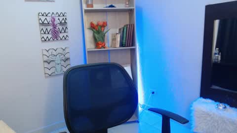 Snapshot of jeam_hot chatting on 01-13-25, 11:17 jeam_hot online show from 01-13-25, 11:17