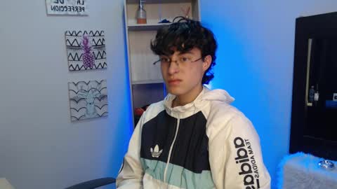 Snapshot of jeam_hot chatting on 01-18-25, 09:34 jeam_hot online show from 01-18-25, 09:34