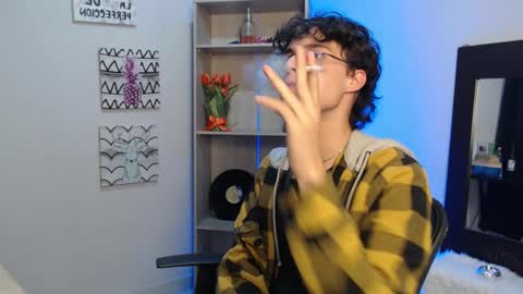 Snapshot of jeam_hot chatting on 01-23-25, 12:57 jeam_hot online show from 01-23-25, 12:57