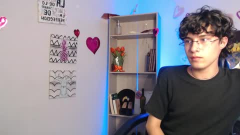 Snapshot of jeam_hot chatting on 02-20-25, 10:04 jeam_hot online show from 02-20-25, 10:04