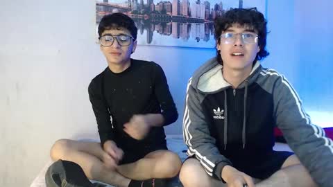 Snapshot of jeam_hot chatting on 03-09-25, 09:02 jeam_hot online show from 03-09-25, 09:02