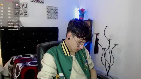 Snapshot of jeam_hot chatting on 10-20-25, 09:26 jeam_hot online show from 10-20-25, 09:26