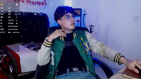 Snapshot of jeam_hot chatting on 10-25-25, 10:26 jeam_hot online show from 10-25-25, 10:26