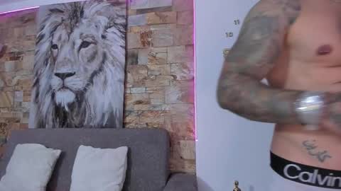 Snapshot of jean_lopez chatting on 11-21-25, 07:18 Jean axelcrow Modelo Independiente online show from 11-21-25, 07:18