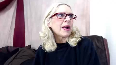 Jean Saint Sin online show from 12-20-25, 07:04