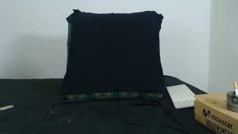 Snapshot of jeancarloscum chatting on 01-07-25, 02:20 Jean Carlos online show from 01-07-25, 02:20