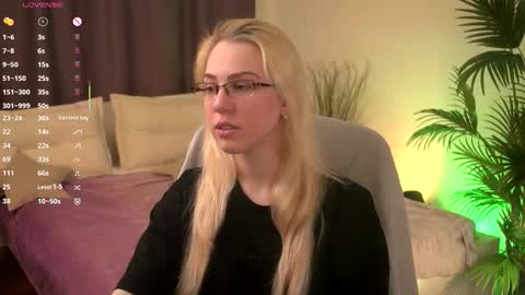 Jean online show from 09-29-25, 05:56