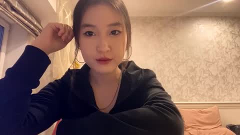 Snapshot of jeanettebrienza chatting on 03-02-26, 12:56 Amelia online show from 03-02-26, 12:56