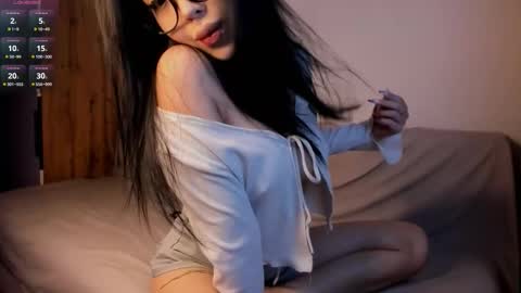 Snapshot of jee__son chatting on 09-09-25, 04:28 jee__son online show from 09-09-25, 04:28