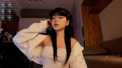 Snapshot of jee__son chatting on 09-22-25, 01:35 jee__son online show from 09-22-25, 01:35