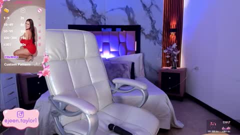 Jeen Taylor online show from 03-21-26, 08:23