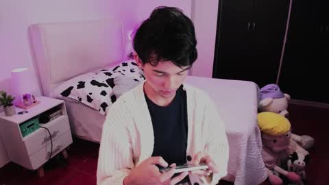  J E V D  online show from 09-30-25, 03:33