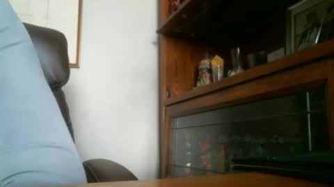 Snapshot of jeffbte315 chatting on 01-10-25, 03:48 jeffbate online show from 01-10-25, 03:48