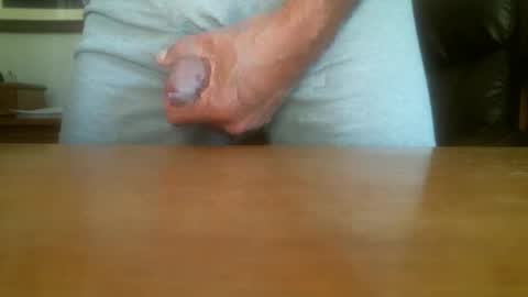 Snapshot of jeffbte315 chatting on 10-02-25, 07:21 jeffbate online show from 10-02-25, 07:21